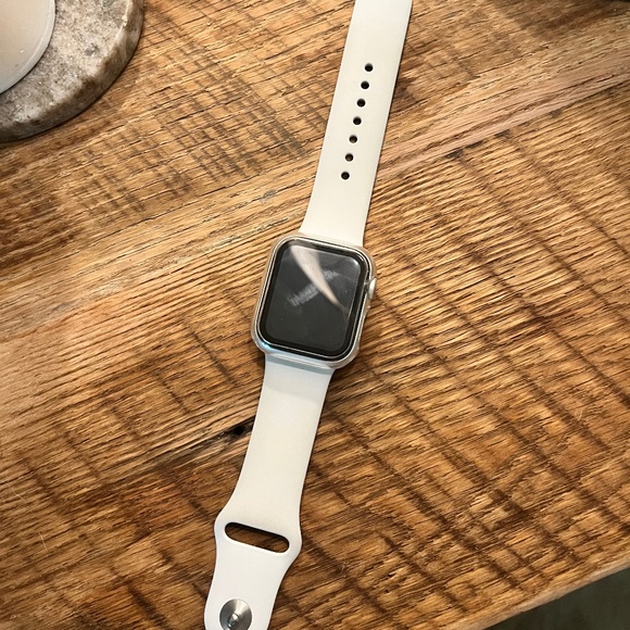 Apple Watch like new series 6 40 mm aluminum with cellular - Picture 1 of 1